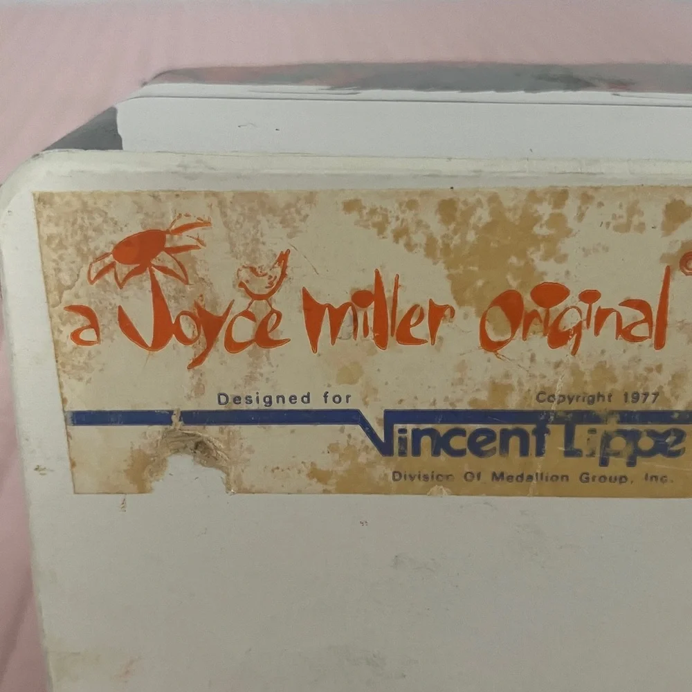 Joyce Miller Original 8” square strawberry  basket vintage 70s RARE